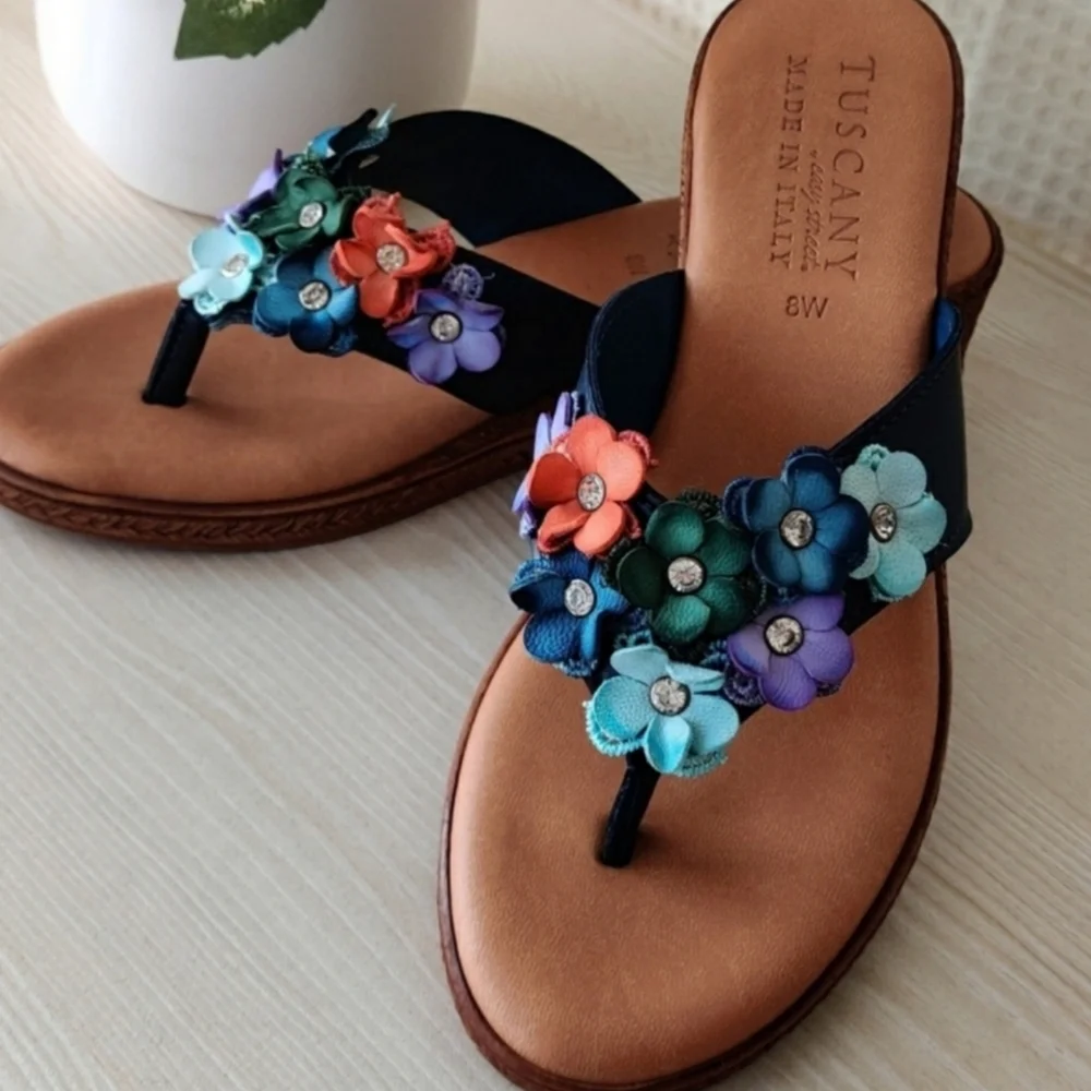 Tuscany By Easy Street Giordana Women’s Blue Wedge Floral Sandals Size 8W